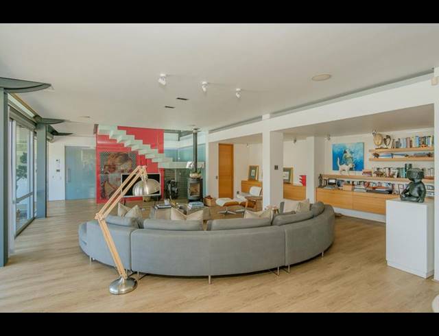 6 BEDROOM HOUSE FOR SALE IN VICTORSKLOOF